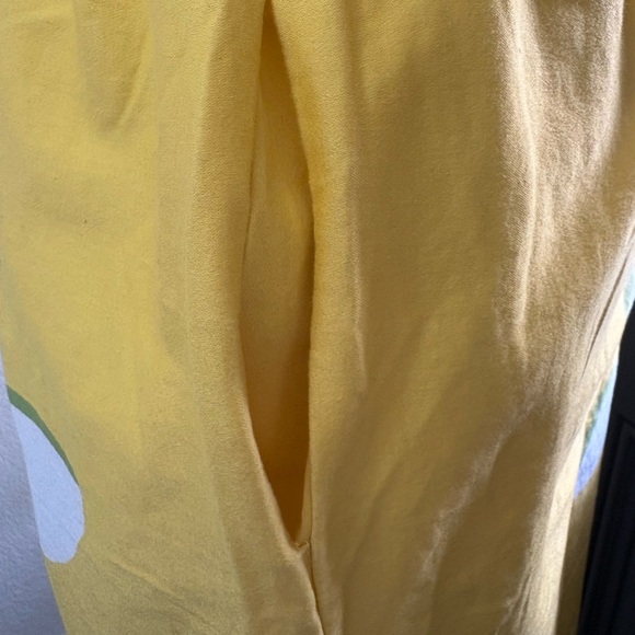 Studio I Yellow Sleeveless Daisy Print Sundress - Picture 5 of 9